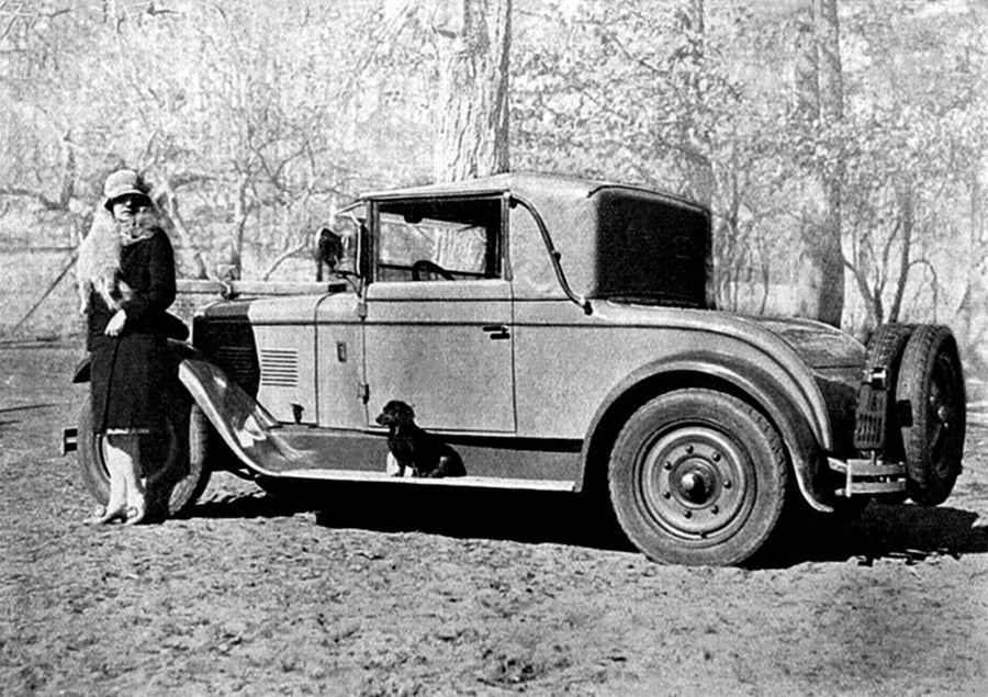  Adler Standard 6 Cabriolet 1927 года  (фото 2 из 2)
